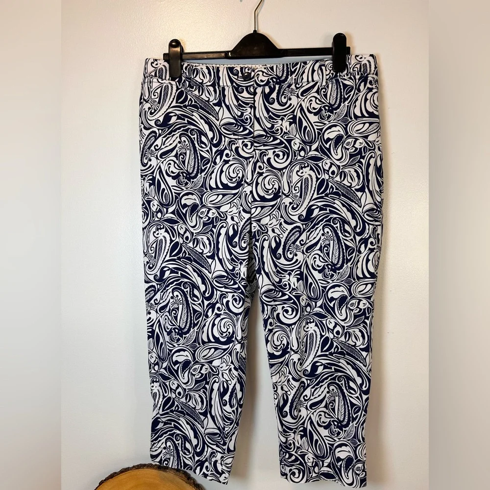 Talbots Perfect Crop Navy & White Paisley Print Stretch Pants Women’s 14 Petite - Picture 2 of 11